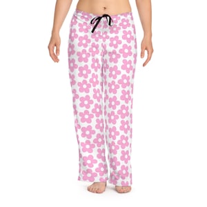 Daisy Flower Pajama Pants: Women&#39;s Pink Floral Sleepwear