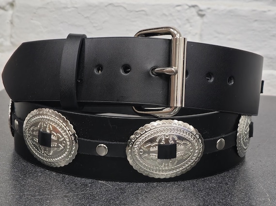 Concho Medallion Leather Belt: Western Punk Style, Snap off  display picture 3