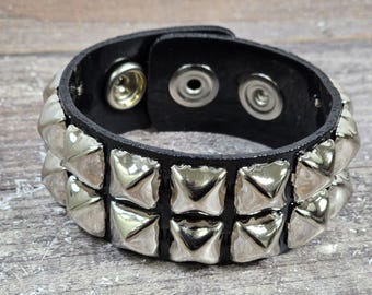 Willow Pants　Vintage Studs Bracelet Willow Pants Vintage Studs Bracelet[BSM44-R-011B]｜URBAN