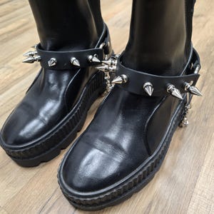 1&quot; Spike D Ring Chain Leather Bootstrap Boot Harness Ring Chain Strap Shoe Strap Punk Goth Alternative Western