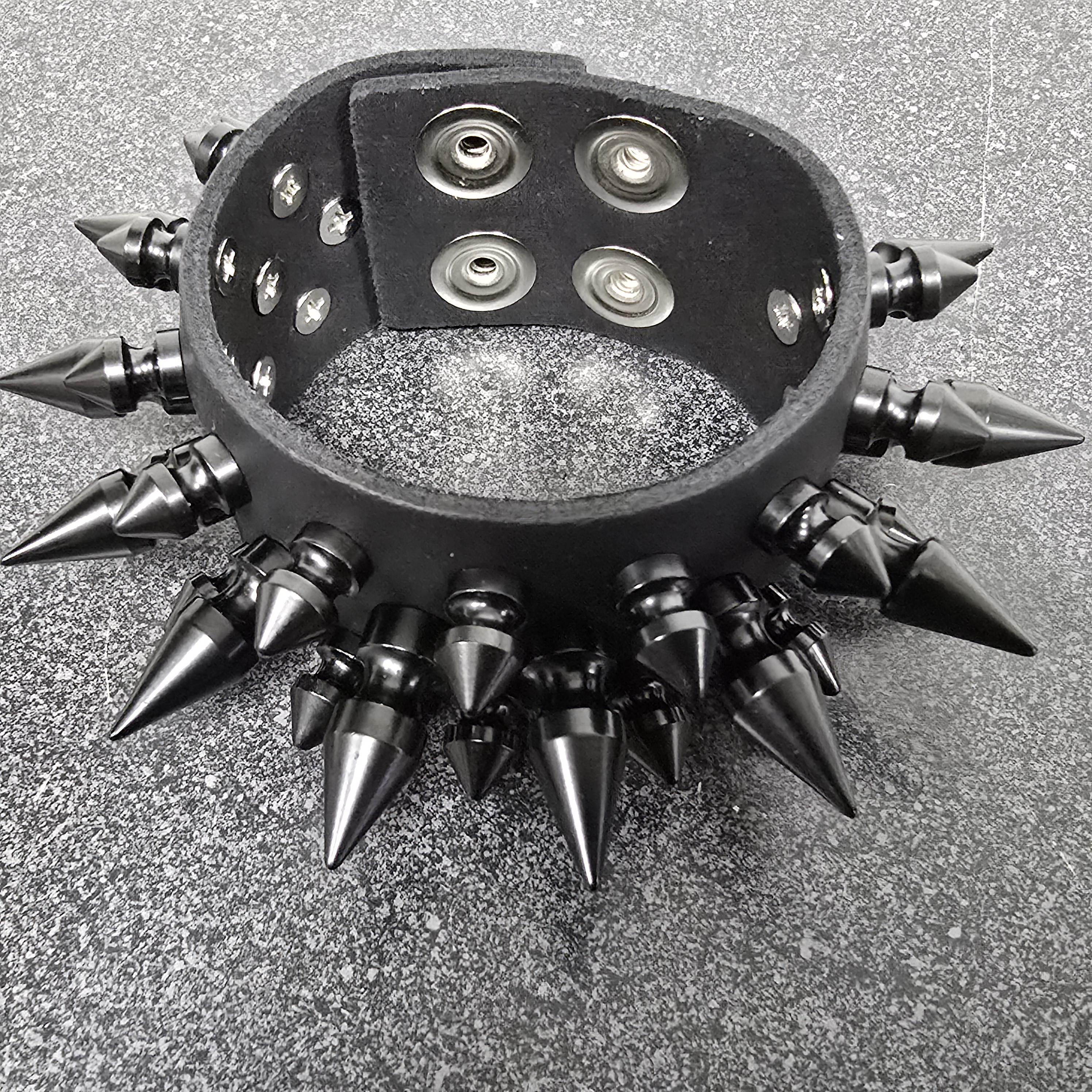 BRACCIALE CON BORCHIE CONO 3 FILE PUNK ROCK METAL - Foto 5