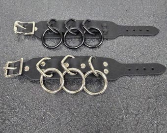 Echte leren armband met O-ring: manchet met punk-goth-gesp