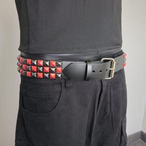Three Row Red Black Checkered Pyramid Studded UK Punk Rock Genuine Leather Belt Snap Off Roller  Buckle Leather Loop