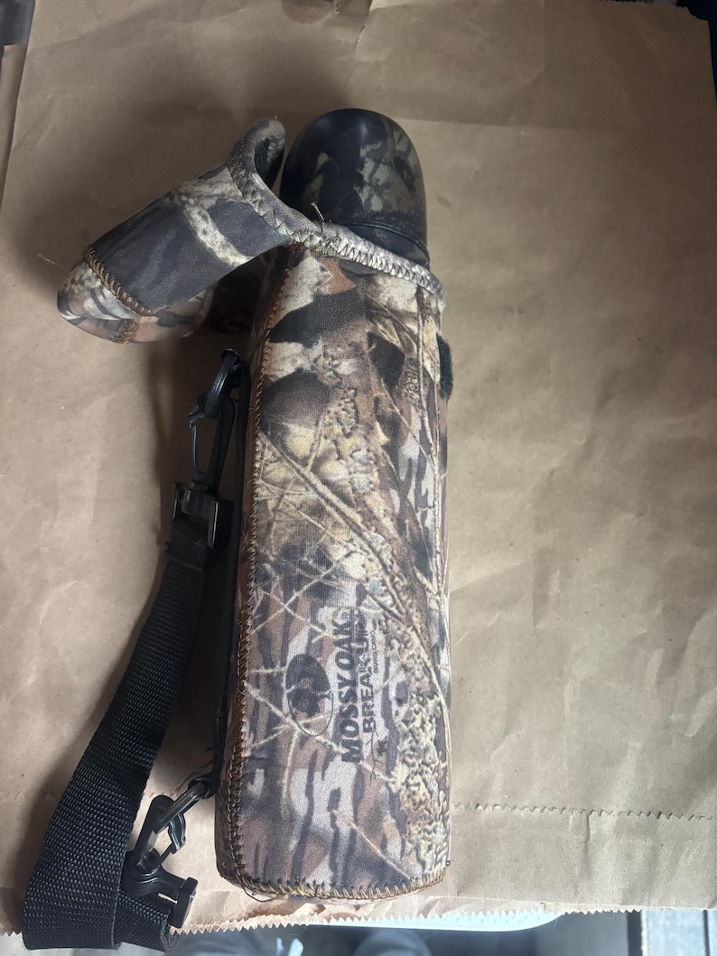 Termo Avery Classic Legendary (botella) con estampado de camuflaje Mossy Oak y estuche de cuidado imagen 4