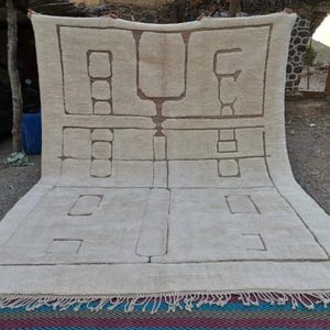 Grid Moroccan rug, Custom Mrirt rug, High-quality rug, Made to order rug, Beniouarain rug, Brown rug, Beniourain Wool rug, Tribal Beni rug