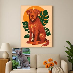 K&ouml;nnte beinhalten: Ein gerahmter Kunstdruck mit einer stilisierten Illustration eines Hundes mit rotbraunem Fell, der aufrecht sitzt. Der Hund ist vor einem pfirsichfarbenen Hintergrund mit einem gro&szlig;en orangefarbenen Kreis und gr&uuml;nen tropischen Bl&auml;ttern platziert. Darunter ein kleineres Foto eines Hundes.