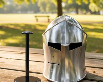 Mittelalterlicher Barbuta-Helm - Silberner Ritter-Rüstungshelm mit gratis Holzständer