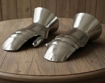 Mild steel Gauntlets :  SCA Gloves with Leather