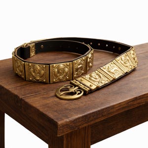 Roman Legion Belt  - Leather Cingulum with She-Wolf Emblem