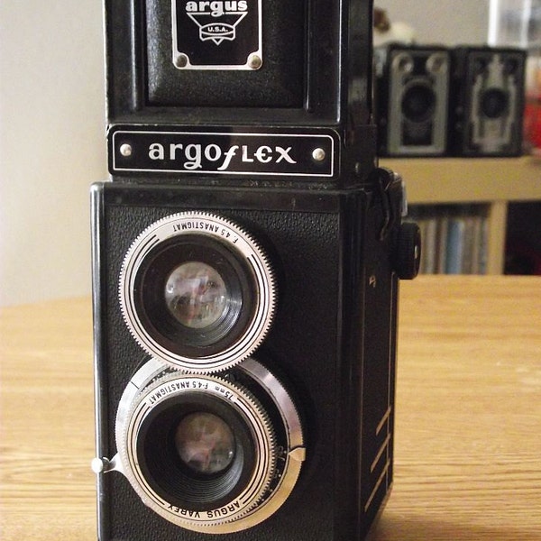 Beautiful Vintage Argus Argoflex E TLR Camera