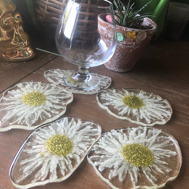 housewarming gift. coaster set floral coasters Daisy coaster set-set of 5 wedding gift bridal shower gift