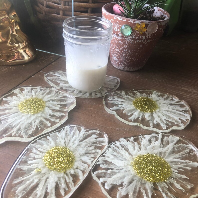 housewarming gift. coaster set floral coasters Daisy coaster set-set of 5 wedding gift bridal shower gift