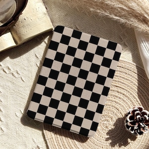 Funda Kindle con diseño de tablero de ajedrez, funda magnética desmontable, Paperwhite de 11.ª generación de 6,8 pulgadas, funda Paperwhite de 12.ª generación, Kindle de 11.ª generación, parte trasera transparente para Kindle, funda Kobo