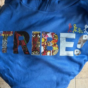 Sudadera con capucha unisex de polar esponja A Tribe Called Quest, diseño icónico del álbum "TRIBE!"