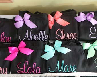 Teen Apron Personalized with Name and Bow. Embroidered Cooking apron, Teens Baking Apron with pockets and adjustable strap. 4 Apron colors.