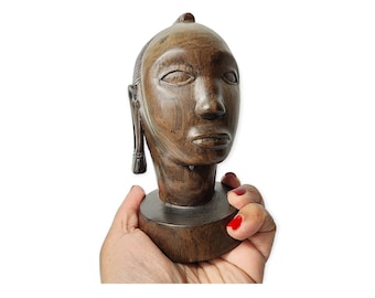 AFRICAN FEMALE BUST / handcarved / Afrocentric / ethic home decor / folk art / Tribal / Statue