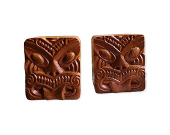 Maori Koruru / Salt & Pepper Shakers / Handmade / wood / Tiki Room decor / Mid century Souvenir / shelf decor / New Zealand