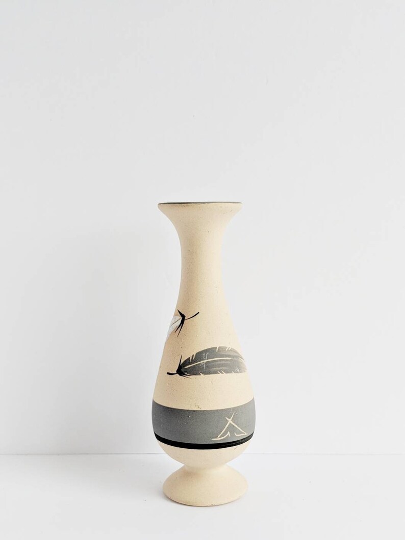 Small Thin Ceramic Vase With Grey And White Feathers Etsy