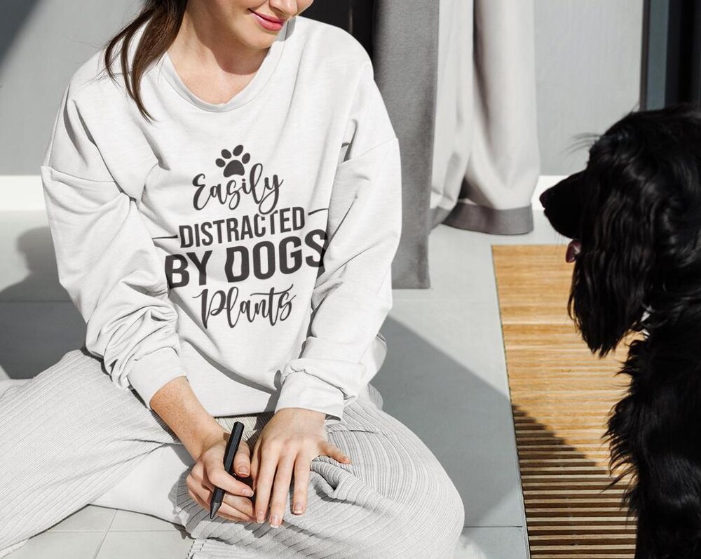 Father'S Day Cute Funny Sweatshirt, "Easily Distracted By Dogs And Plants", Gift For Dog & Plant Lovers, Birthday Or Christmas Present Mother'S Day Gifts For Day Teeshirtsummer