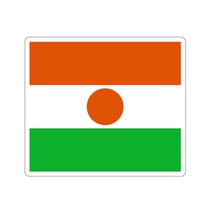 Könnte beinhalten: Die Flagge von Niger ist eine horizontale Trikolore mit einem orangefarbenen Kreis in der Mitte. Der obere Streifen ist orange, der mittlere Streifen ist weiß und der untere Streifen ist grün.