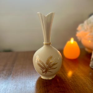 Vintage Lenox Wheat Vase High Vase Bulbous Wheat Pattern Lenox Porcelain Wheat Pattern with Gold Leaves Blue Lenox Marking 8in