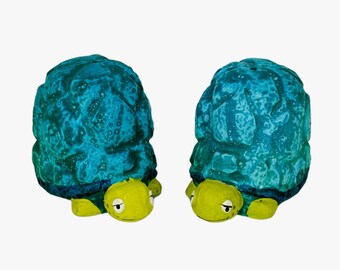 Vintage Holt Howard Turtle Tortoise Salt and Pepper Shakers Turquoise Teal Blue Lime Green Retro Kitsch Japan Groovy Japan