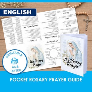 Op de afbeelding: Een printbare gebedsgids voor de rozenkrans in zakformaat, bestaande uit een gevouwen boekje en een plat instructieblad. Beide tonen een aquarelillustratie van de Maagd Maria met de tekst The Rosary Prayer. Een houten rozenkrans met een metalen kruisbeeld is inbegrepen.