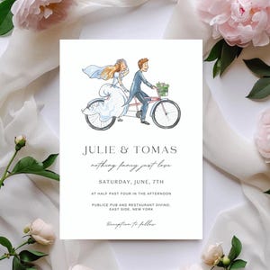 自転車に乗ったカップルの結婚式の招待状、シックな結婚式の招待状、Canva、ロマンチックな結婚式の招待状、かわいいカップルの招待状、カスタムウェディングカード