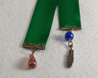 Charmed Ribbon Bookmark - Emerald