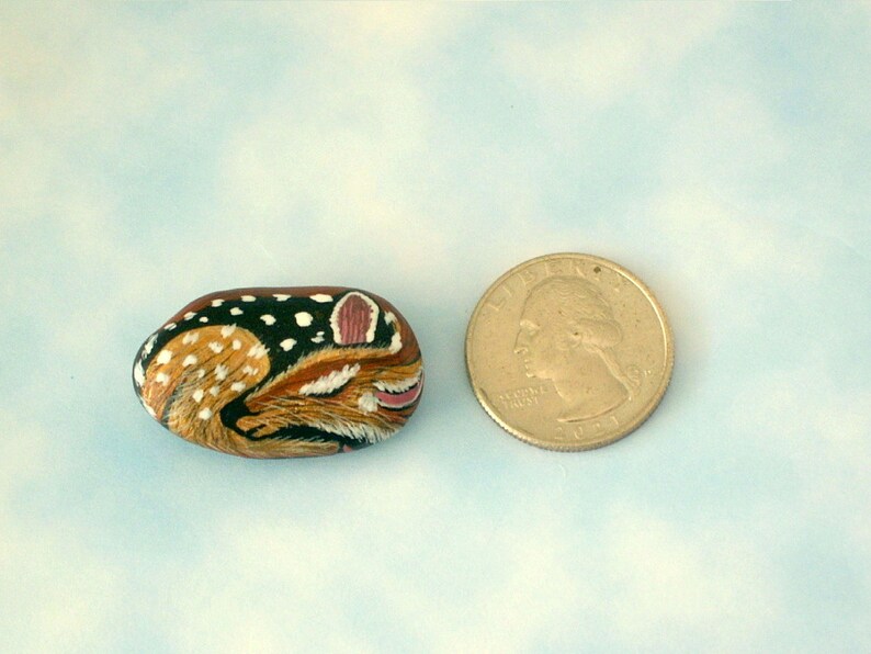 Miniature animal for fairy garden, sleeping whitetail fawn, deer, DIY terrariums, ooak painted rocks, home & living decor, rustic woodland immagine 7