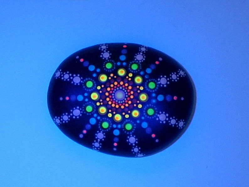 Mandala stones Etsy-unique ooak 3D art object-paperweight-paper weights-bohemian dot art-rainbow-painted rock-Zen chakra art-meditation-glow image 4