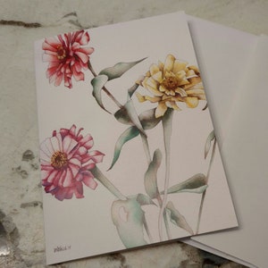 Cartão de felicitações em branco com flor de zínia aquarela
