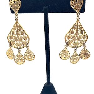 Gold Filigree Chandelier Earrings: Elegant Floral Teardrop Design
