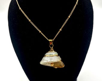 Gold Filled Seashell Necklace | Natural Beach Pendant | Coastal Ocean Jewelry