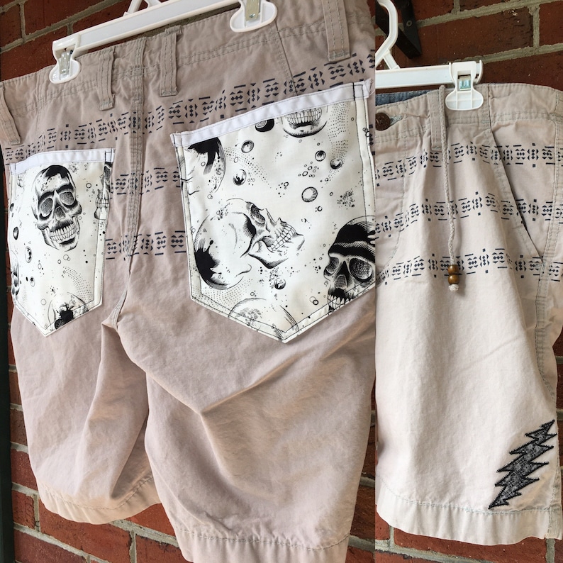 Men\u2019s Size 30 Skull and Bolt Applique Recycled Shorts