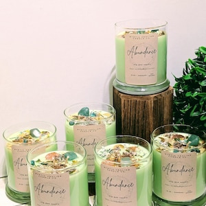 Abundance Intention Candle: Green Aventurine Crystals, Eucalyptus & Spice Scent