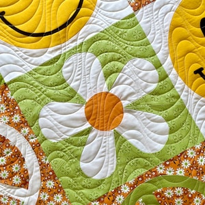 Groovy Quilt Pattern (PDF Download) - Etsy