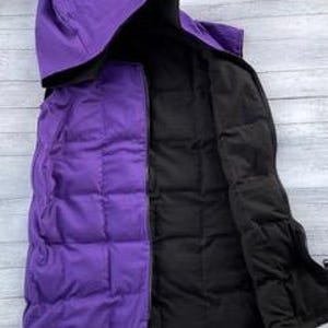 May include: A handmade wooden sign with the text "Welcome" in a playful font. The sign features a distressed white background and a dark brown border, perfect for a front door or entryway.