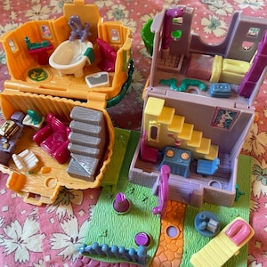 Two Vintage 1994 Birdhouse Polly Pocket Houses with 3 Girls and Bonus Newer Cat House