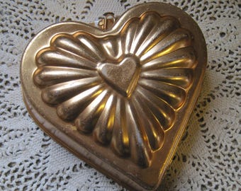 Vintage Copper Colored Heart Pan Mold for Use or Hanging