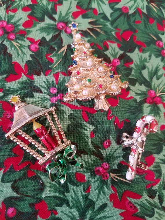 Three Vintage Gold and Jeweled Christmas Pins Bro… - image 2