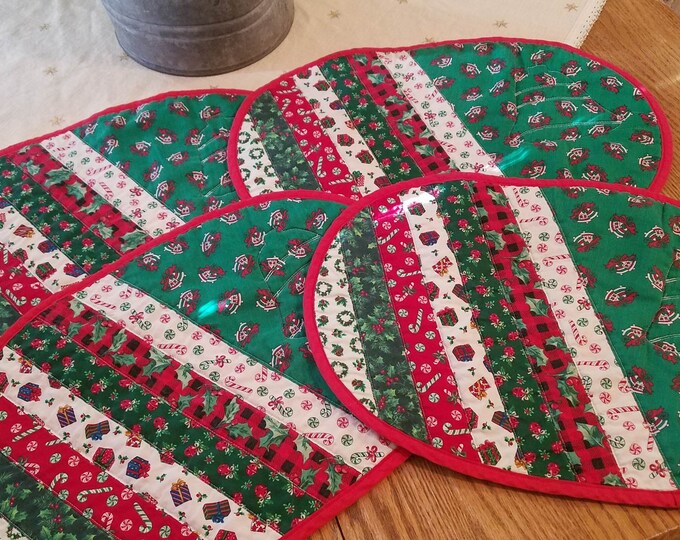 Four Handmade Vintage Calico Christmas Placemats With Quilted Designs
