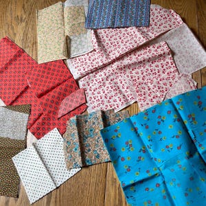 Eight Varieties of Vintage Calico and Floral Fabric Scrap Pack