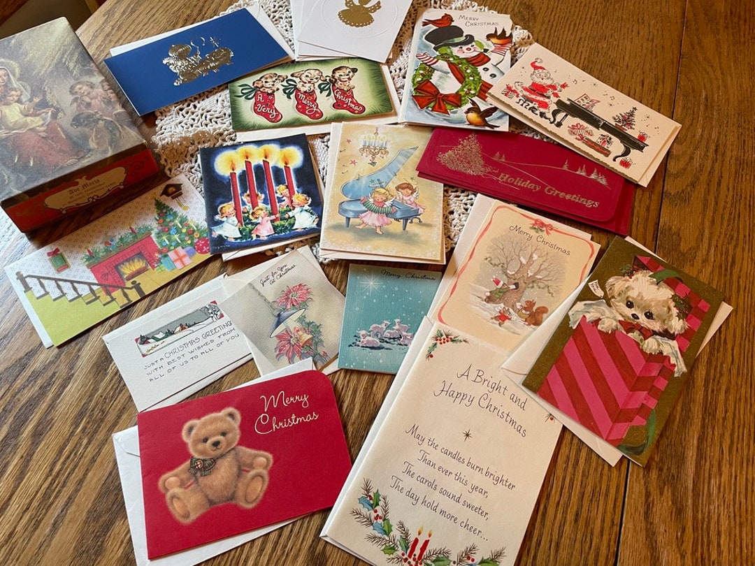 Lot of 17 Vintage Unused Christmas Cards With Envelopes in Lovely Ave
