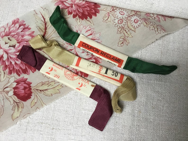 3 Skein Bundle of Vintage French Ribbon New Old Haberdashery Stock Gros Grain Emerald Green Pale Gold Burgundy Red image 6