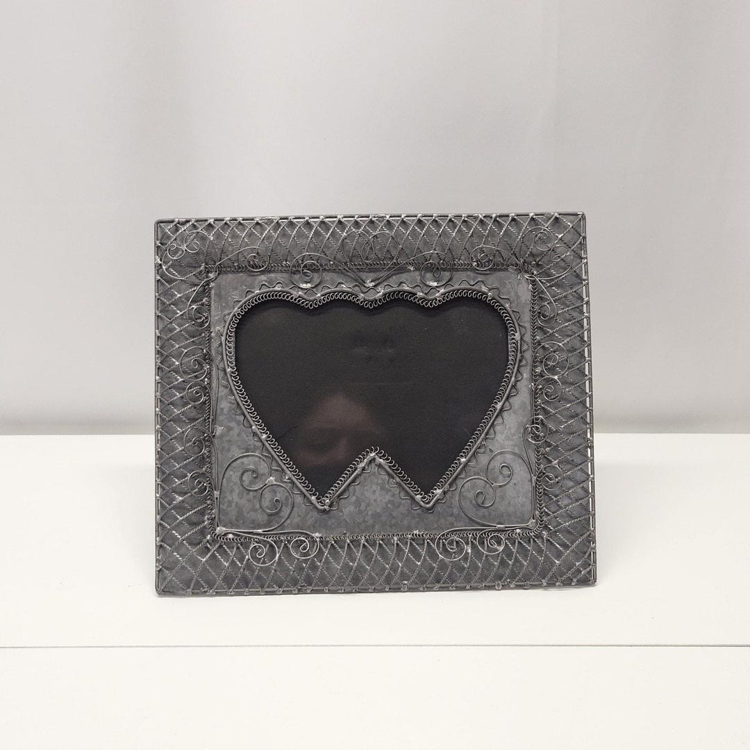 Vtg Heart Shaped Metal Filigree Photo Picture Frame Cottagecore ...