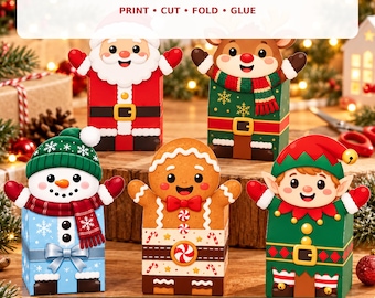 Pode incluir: Cinco caixas de doces de Natal com personagens de desenhos animados: Pai Natal, rena, boneco de neve, homem de gengibre e elfo. O texto diz 5 CHRISTMAS TREAT BOXES, PRINT, CUT, FOLD, GLUE, e INSTANT DOWNLOAD | A4 PDF.