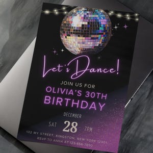 Convite para festa de aniversário discoteca roxo e preto editável, tema de aniversário Let's Dance Neon, modelo Canva para impressão, personalizável, qualquer idade