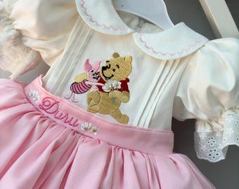 Vestido de fiesta de primer cumpleaños hecho a medida, vestido de cumpleaños rosa de Winnie the Pooh, vestido de Pascua de primavera amarillo, vestido de Pascua de abejorro, vestido de primer cumpleaños de Pascua