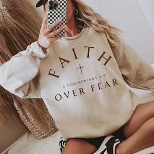 Faith Over Fear Graphic Sweatshirt
